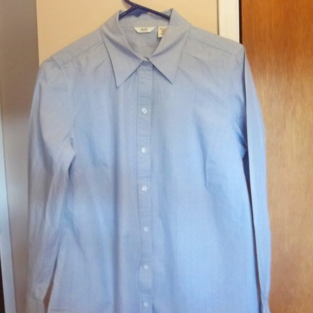 $15    Izod light blue button down shirt